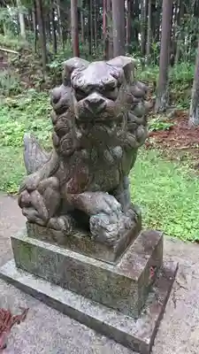 久須志神社の狛犬