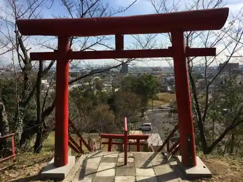 白雪稲荷の鳥居