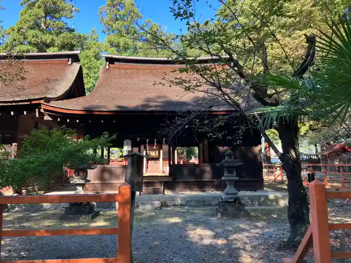 大井俣窪八幡神社の末社・摂社