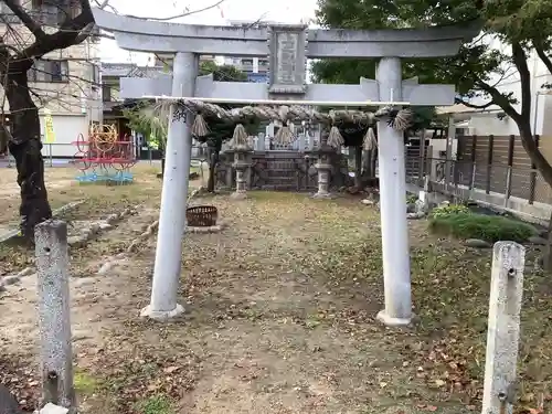 上之町神社（鳥居松町）の鳥居