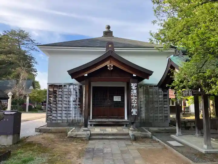 浄興寺の本殿・本堂
