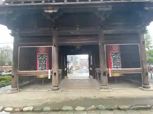 高幡不動尊　金剛寺の山門・神門