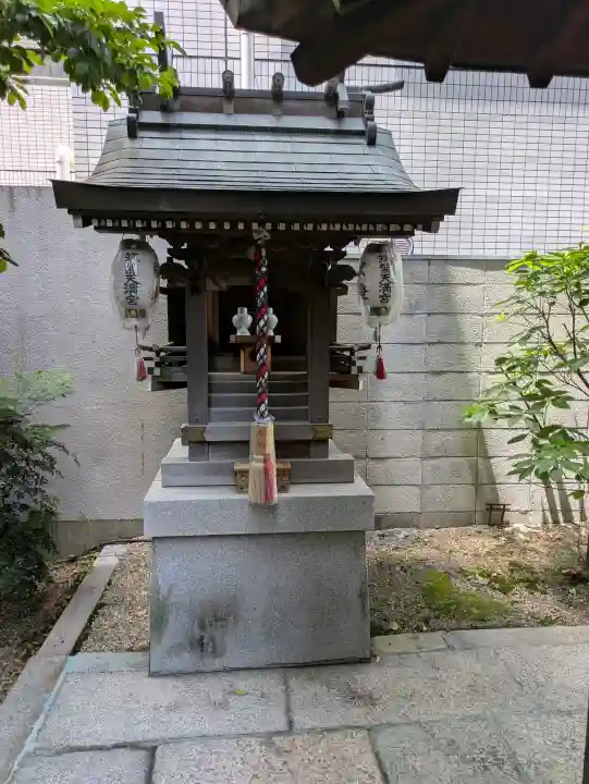 五條天神宮の{uncategorized: "未分類", other: "その他", undefined: "問題あり", building: "その他建物", grave: "お墓", sacred_gate: "鳥居", guardian: "狛犬", statue: "像", buddha: "仏像", history: "歴史", nature: "自然", garden: "庭園", animal: "動物", pagoda: "塔", temizu: "手水舎", mountain_gate: "山門・神門", sanctuary: "本殿・本堂", subordinate: "末社・摂社", art: "芸術", scenery: "景色", jizo: "地蔵", ema: "絵馬", goshuin: "御朱印", omikuji: "おみくじ", items: "授与品その他", amulet: "お守り", goshuincho: "御朱印帳", eats: "食事", festival: "お祭り", votive_dance: "神楽", shichigosan: "七五三参", wedding: "結婚式", experience: "体験その他", initially: "初詣", around: "周辺", anti_infection: "感染症対策"}