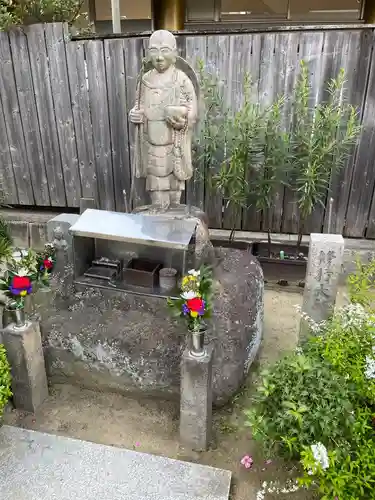 大日寺の像