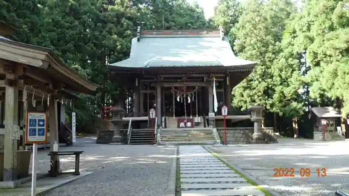 八幡神社の本殿