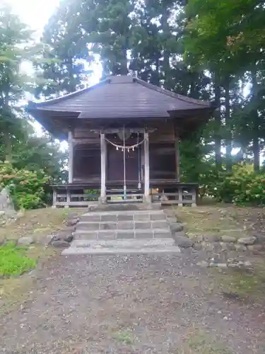 白山神社の本殿