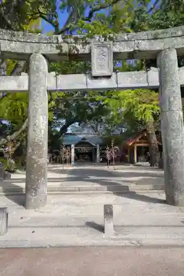 現人神社の鳥居