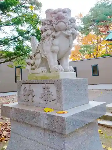 月寒神社の狛犬