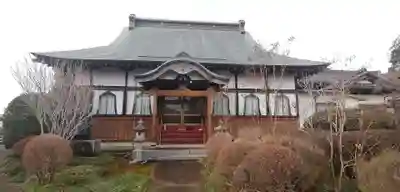 竜心寺の本殿・本堂
