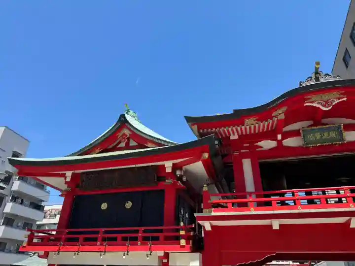 鷲神社の{uncategorized: "未分類", other: "その他", undefined: "問題あり", building: "その他建物", grave: "お墓", sacred_gate: "鳥居", guardian: "狛犬", statue: "像", buddha: "仏像", history: "歴史", nature: "自然", garden: "庭園", animal: "動物", pagoda: "塔", temizu: "手水舎", mountain_gate: "山門・神門", sanctuary: "本殿・本堂", subordinate: "末社・摂社", art: "芸術", scenery: "景色", jizo: "地蔵", ema: "絵馬", goshuin: "御朱印", omikuji: "おみくじ", items: "授与品その他", amulet: "お守り", goshuincho: "御朱印帳", eats: "食事", festival: "お祭り", votive_dance: "神楽", shichigosan: "七五三参", wedding: "結婚式", experience: "体験その他", initially: "初詣", around: "周辺", anti_infection: "感染症対策"}