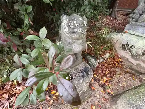 雲甘寺坐楢本神社の狛犬