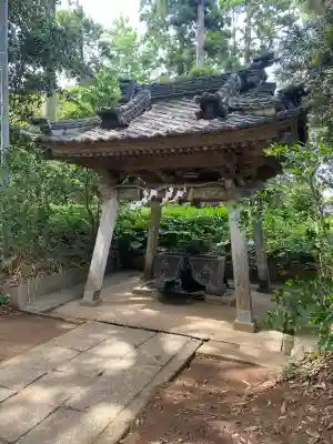 雷神社の{uncategorized: "未分類", other: "その他", undefined: "問題あり", building: "その他建物", grave: "お墓", sacred_gate: "鳥居", guardian: "狛犬", statue: "像", buddha: "仏像", history: "歴史", nature: "自然", garden: "庭園", animal: "動物", pagoda: "塔", temizu: "手水舎", mountain_gate: "山門・神門", sanctuary: "本殿・本堂", subordinate: "末社・摂社", art: "芸術", scenery: "景色", jizo: "地蔵", ema: "絵馬", goshuin: "御朱印", omikuji: "おみくじ", items: "授与品その他", amulet: "お守り", goshuincho: "御朱印帳", eats: "食事", festival: "お祭り", votive_dance: "神楽", shichigosan: "七五三参", wedding: "結婚式", experience: "体験その他", initially: "初詣", around: "周辺", anti_infection: "感染症対策"}