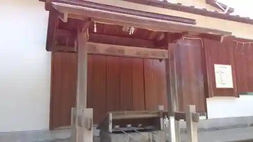 神明神社の手水舎