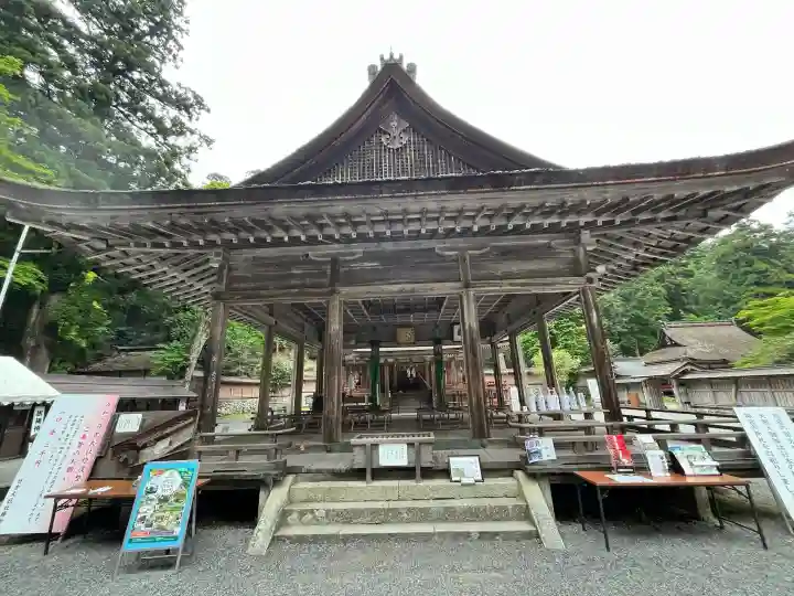 日吉大社 西本宮の{uncategorized: "未分類", other: "その他", undefined: "問題あり", building: "その他建物", grave: "お墓", sacred_gate: "鳥居", guardian: "狛犬", statue: "像", buddha: "仏像", history: "歴史", nature: "自然", garden: "庭園", animal: "動物", pagoda: "塔", temizu: "手水舎", mountain_gate: "山門・神門", sanctuary: "本殿・本堂", subordinate: "末社・摂社", art: "芸術", scenery: "景色", jizo: "地蔵", ema: "絵馬", goshuin: "御朱印", omikuji: "おみくじ", items: "授与品その他", amulet: "お守り", goshuincho: "御朱印帳", eats: "食事", festival: "お祭り", votive_dance: "神楽", shichigosan: "七五三参", wedding: "結婚式", experience: "体験その他", initially: "初詣", around: "周辺", anti_infection: "感染症対策"}