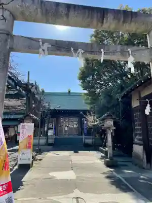 國領神社の{uncategorized: "未分類", other: "その他", undefined: "問題あり", building: "その他建物", grave: "お墓", sacred_gate: "鳥居", guardian: "狛犬", statue: "像", buddha: "仏像", history: "歴史", nature: "自然", garden: "庭園", animal: "動物", pagoda: "塔", temizu: "手水舎", mountain_gate: "山門・神門", sanctuary: "本殿・本堂", subordinate: "末社・摂社", art: "芸術", scenery: "景色", jizo: "地蔵", ema: "絵馬", goshuin: "御朱印", omikuji: "おみくじ", items: "授与品その他", amulet: "お守り", goshuincho: "御朱印帳", eats: "食事", festival: "お祭り", votive_dance: "神楽", shichigosan: "七五三参", wedding: "結婚式", experience: "体験その他", initially: "初詣", around: "周辺", anti_infection: "感染症対策"}