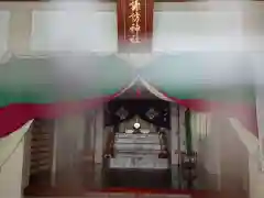 諏訪神社の本殿