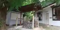 雷神社の手水舎