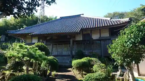 萬年山延命寺の本殿・本堂