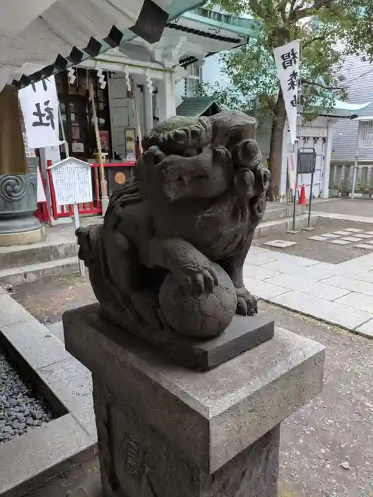 椙森神社の狛犬