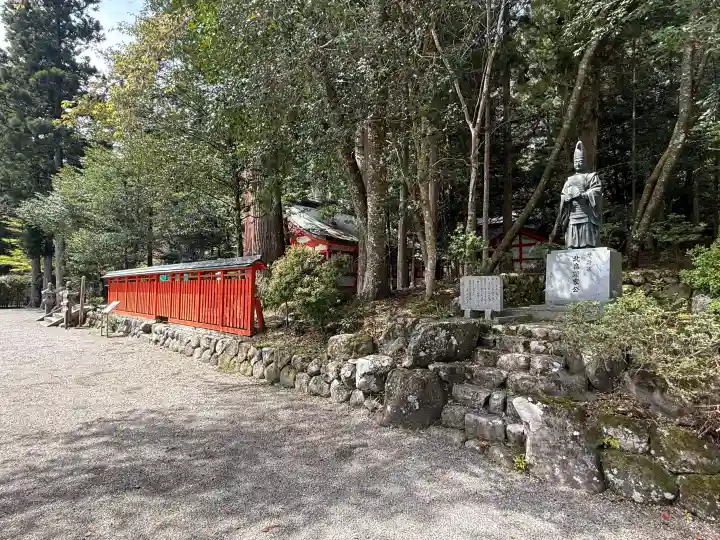 北畠神社の{uncategorized: "未分類", other: "その他", undefined: "問題あり", building: "その他建物", grave: "お墓", sacred_gate: "鳥居", guardian: "狛犬", statue: "像", buddha: "仏像", history: "歴史", nature: "自然", garden: "庭園", animal: "動物", pagoda: "塔", temizu: "手水舎", mountain_gate: "山門・神門", sanctuary: "本殿・本堂", subordinate: "末社・摂社", art: "芸術", scenery: "景色", jizo: "地蔵", ema: "絵馬", goshuin: "御朱印", omikuji: "おみくじ", items: "授与品その他", amulet: "お守り", goshuincho: "御朱印帳", eats: "食事", festival: "お祭り", votive_dance: "神楽", shichigosan: "七五三参", wedding: "結婚式", experience: "体験その他", initially: "初詣", around: "周辺", anti_infection: "感染症対策"}