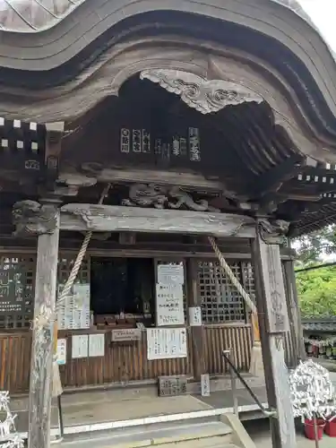 小山寺の本殿・本堂