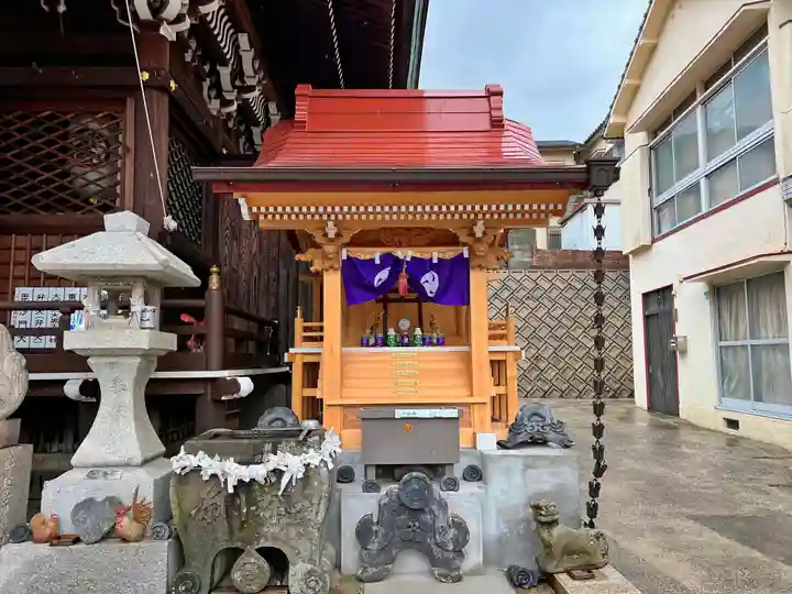 宮地嶽八幡神社の末社・摂社