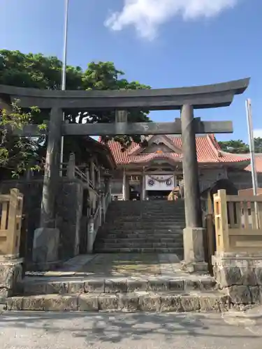 普天満宮の鳥居