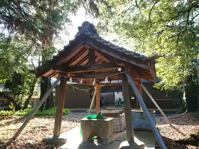 八劔社(赤池町)の手水舎