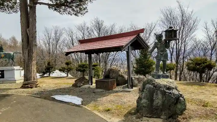 中富良野神社の手水舎