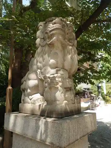 難波八阪神社の狛犬