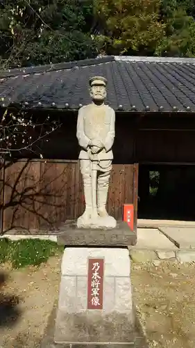 乃木神社の像