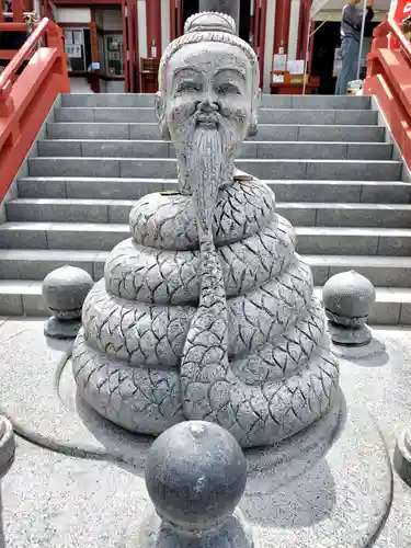 寛永寺不忍池弁天堂の像