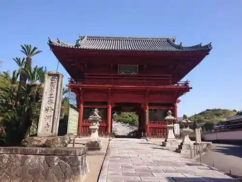 粉河寺の山門