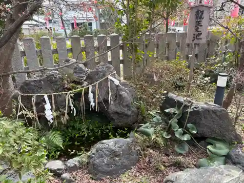 水火天満宮の{uncategorized: "未分類", other: "その他", undefined: "問題あり", building: "その他建物", grave: "お墓", sacred_gate: "鳥居", guardian: "狛犬", statue: "像", buddha: "仏像", history: "歴史", nature: "自然", garden: "庭園", animal: "動物", pagoda: "塔", temizu: "手水舎", mountain_gate: "山門・神門", sanctuary: "本殿・本堂", subordinate: "末社・摂社", art: "芸術", scenery: "景色", jizo: "地蔵", ema: "絵馬", goshuin: "御朱印", omikuji: "おみくじ", items: "授与品その他", amulet: "お守り", goshuincho: "御朱印帳", eats: "食事", festival: "お祭り", votive_dance: "神楽", shichigosan: "七五三参", wedding: "結婚式", experience: "体験その他", initially: "初詣", around: "周辺", anti_infection: "感染症対策"}