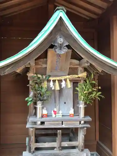 開運稲荷神社の末社・摂社
