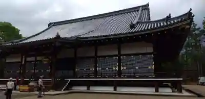 仁和寺の本殿・本堂