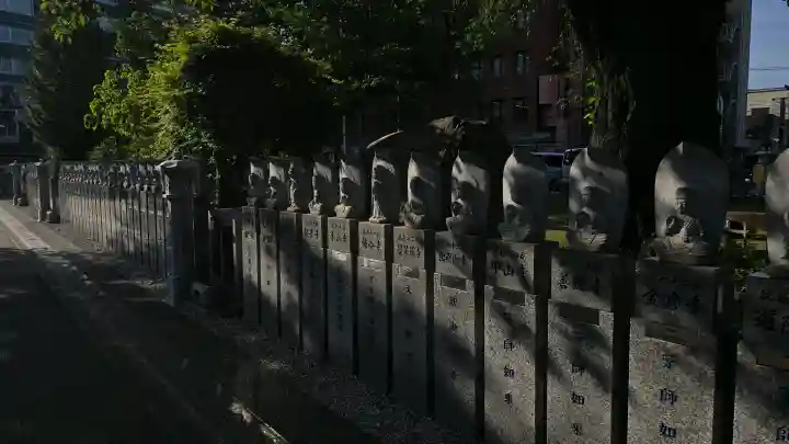 高野山東京別院の{uncategorized: "未分類", other: "その他", undefined: "問題あり", building: "その他建物", grave: "お墓", sacred_gate: "鳥居", guardian: "狛犬", statue: "像", buddha: "仏像", history: "歴史", nature: "自然", garden: "庭園", animal: "動物", pagoda: "塔", temizu: "手水舎", mountain_gate: "山門・神門", sanctuary: "本殿・本堂", subordinate: "末社・摂社", art: "芸術", scenery: "景色", jizo: "地蔵", ema: "絵馬", goshuin: "御朱印", omikuji: "おみくじ", items: "授与品その他", amulet: "お守り", goshuincho: "御朱印帳", eats: "食事", festival: "お祭り", votive_dance: "神楽", shichigosan: "七五三参", wedding: "結婚式", experience: "体験その他", initially: "初詣", around: "周辺", anti_infection: "感染症対策"}