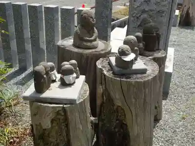 伊勢原 法泉寺の地蔵