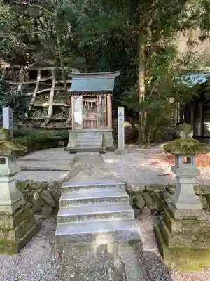 金剱宮の末社・摂社