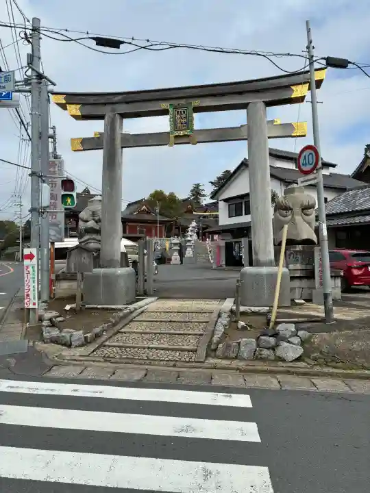 大杉神社の{uncategorized: "未分類", other: "その他", undefined: "問題あり", building: "その他建物", grave: "お墓", sacred_gate: "鳥居", guardian: "狛犬", statue: "像", buddha: "仏像", history: "歴史", nature: "自然", garden: "庭園", animal: "動物", pagoda: "塔", temizu: "手水舎", mountain_gate: "山門・神門", sanctuary: "本殿・本堂", subordinate: "末社・摂社", art: "芸術", scenery: "景色", jizo: "地蔵", ema: "絵馬", goshuin: "御朱印", omikuji: "おみくじ", items: "授与品その他", amulet: "お守り", goshuincho: "御朱印帳", eats: "食事", festival: "お祭り", votive_dance: "神楽", shichigosan: "七五三参", wedding: "結婚式", experience: "体験その他", initially: "初詣", around: "周辺", anti_infection: "感染症対策"}