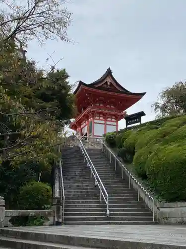 清水寺の山門・神門