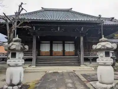 欣浄寺の本殿・本堂