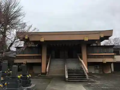 長勝寺の本殿・本堂