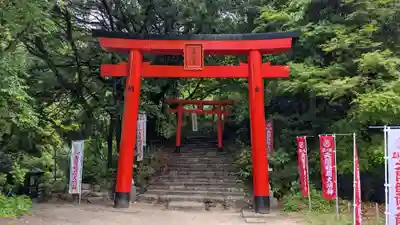 天開稲荷社の鳥居