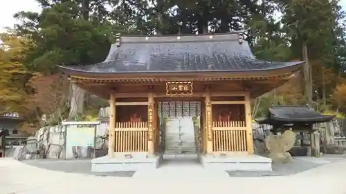 雲辺寺の山門・神門