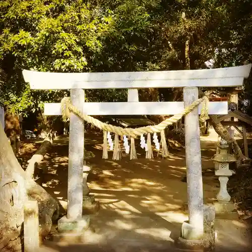 水神社の鳥居