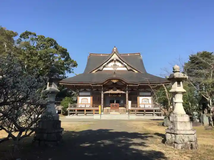 鏡忍寺の本殿・本堂