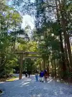 伊勢神宮外宮(豊受大神宮)の{uncategorized: "未分類", other: "その他", undefined: "問題あり", building: "その他建物", grave: "お墓", sacred_gate: "鳥居", guardian: "狛犬", statue: "像", buddha: "仏像", history: "歴史", nature: "自然", garden: "庭園", animal: "動物", pagoda: "塔", temizu: "手水舎", mountain_gate: "山門・神門", sanctuary: "本殿・本堂", subordinate: "末社・摂社", art: "芸術", scenery: "景色", jizo: "地蔵", ema: "絵馬", goshuin: "御朱印", omikuji: "おみくじ", items: "授与品その他", amulet: "お守り", goshuincho: "御朱印帳", eats: "食事", festival: "お祭り", votive_dance: "神楽", shichigosan: "七五三参", wedding: "結婚式", experience: "体験その他", initially: "初詣", around: "周辺", anti_infection: "感染症対策"}