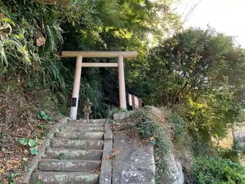 鯨塚の鳥居