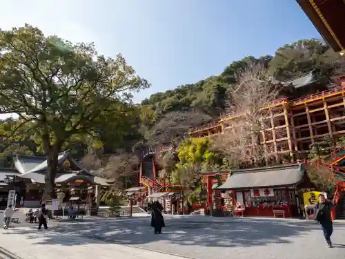 祐徳稲荷神社の{uncategorized: "未分類", other: "その他", undefined: "問題あり", building: "その他建物", grave: "お墓", sacred_gate: "鳥居", guardian: "狛犬", statue: "像", buddha: "仏像", history: "歴史", nature: "自然", garden: "庭園", animal: "動物", pagoda: "塔", temizu: "手水舎", mountain_gate: "山門・神門", sanctuary: "本殿・本堂", subordinate: "末社・摂社", art: "芸術", scenery: "景色", jizo: "地蔵", ema: "絵馬", goshuin: "御朱印", omikuji: "おみくじ", items: "授与品その他", amulet: "お守り", goshuincho: "御朱印帳", eats: "食事", festival: "お祭り", votive_dance: "神楽", shichigosan: "七五三参", wedding: "結婚式", experience: "体験その他", initially: "初詣", around: "周辺", anti_infection: "感染症対策"}
